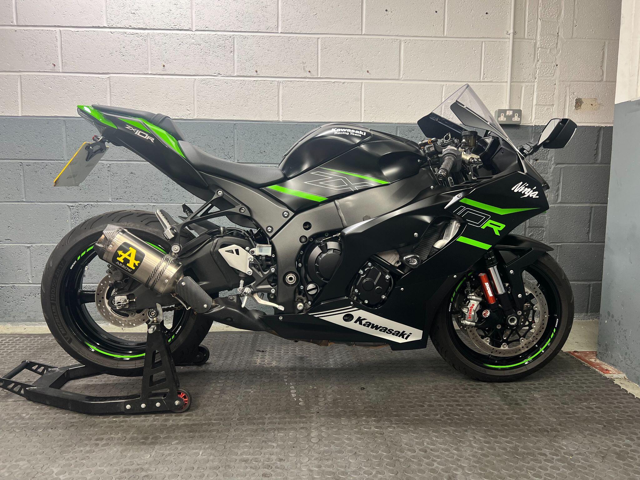 Kawasaki Ninja ZX-10R bikes for sale | AutoTrader Bikes